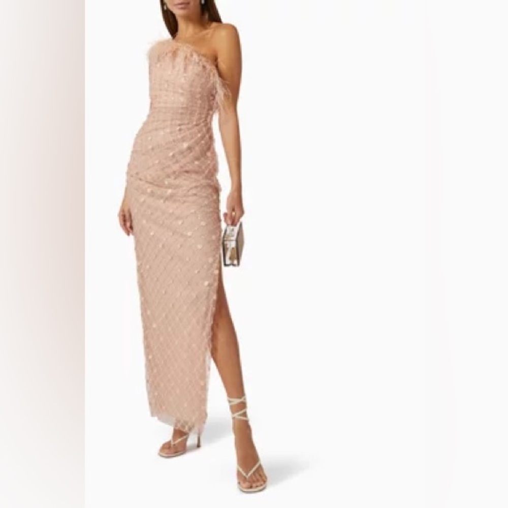 MAC DUGGAL
Embellished One Shoulder Gown with Ostrich Feathers